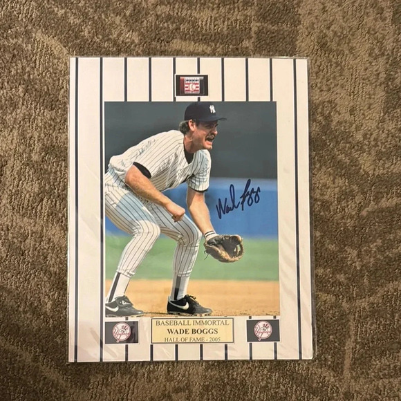 Wade Boggs Signed Hall of Fame Plaque - Picture 1 of 1